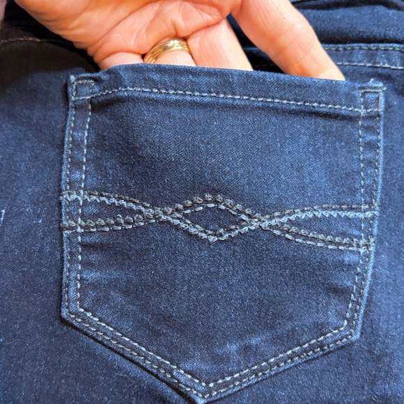 Dark Blue Skinny Jeans by Jordache Brand. EUC! - Picture 12 of 16